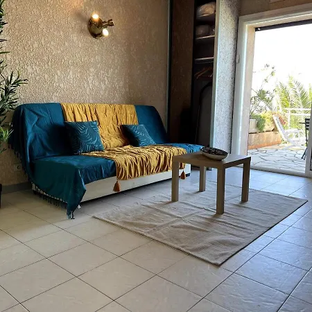 Casa vacanze Maisonnette Les Pieds Dans L'eau Presqu'ile De Giens Hyères