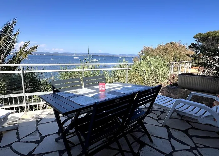 Maisonnette Les Pieds Dans L'eau Presqu'ile De Giens * Hyères